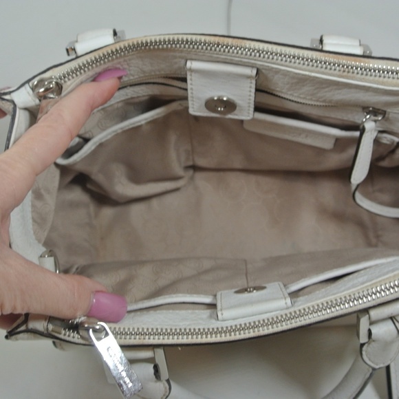 Michael Kors white leather purse - Picture 8 of 11